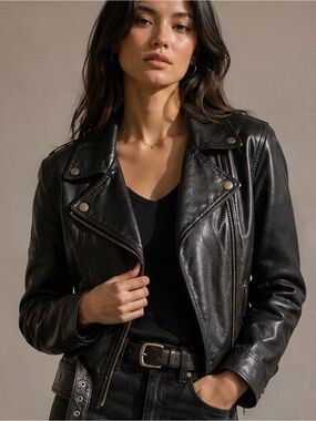 VINTAGE SARAH Black Leather Moto Jacket
